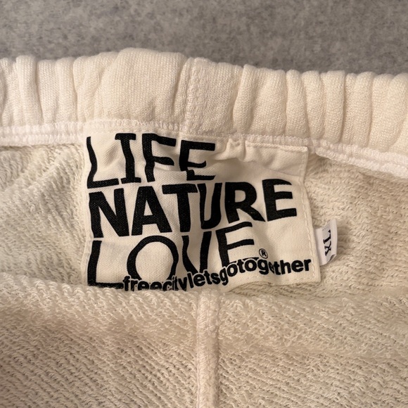 Free City Sweatpants in Creamy Yumm with Black Logo - Picture 4 of 7